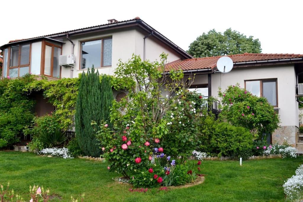 Sea & Garden Villa Varna Eksteriør bilde